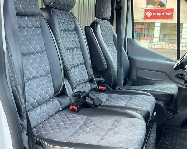 Белый Форд Транзит, объемом двигателя 2.2 л и пробегом 466 тыс. км за 12500 $, фото 29 на Automoto.ua