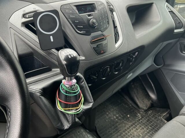 Белый Форд Транзит, объемом двигателя 0 л и пробегом 295 тыс. км за 250 $, фото 5 на Automoto.ua