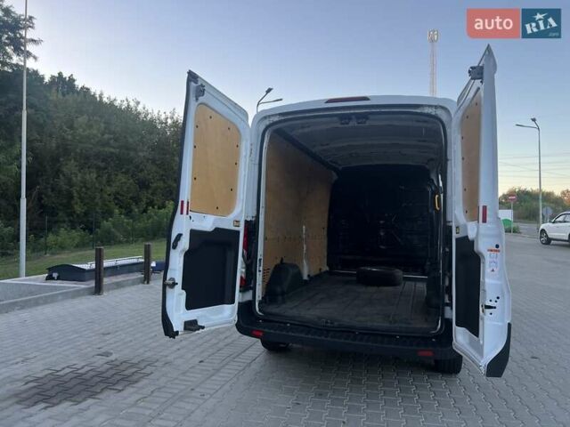 Белый Форд Транзит, объемом двигателя 2 л и пробегом 220 тыс. км за 15400 $, фото 12 на Automoto.ua