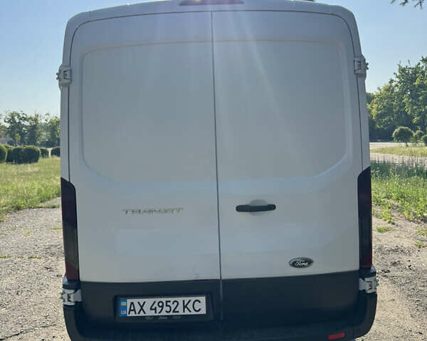 Белый Форд Транзит, объемом двигателя 2.2 л и пробегом 235 тыс. км за 13599 $, фото 18 на Automoto.ua