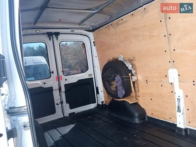 Белый Форд Транзит, объемом двигателя 2 л и пробегом 218 тыс. км за 15600 $, фото 6 на Automoto.ua