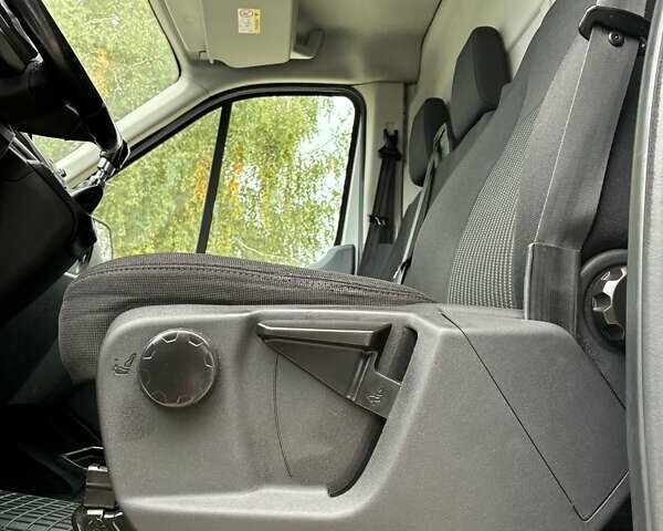 Білий Форд Транзит, об'ємом двигуна 2 л та пробігом 254 тис. км за 11300 $, фото 11 на Automoto.ua