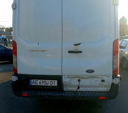 Білий Форд Транзит, об'ємом двигуна 2.2 л та пробігом 0 тис. км за 10400 $, фото 3 на Automoto.ua