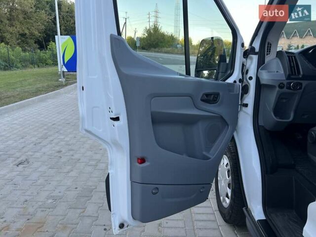Белый Форд Транзит, объемом двигателя 2 л и пробегом 220 тыс. км за 15400 $, фото 25 на Automoto.ua