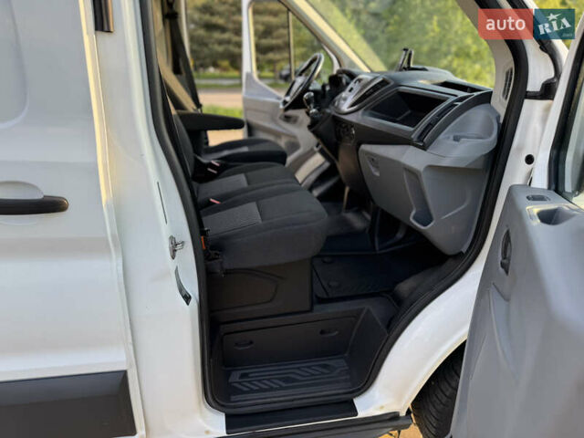 Білий Форд Транзит, об'ємом двигуна 2 л та пробігом 293 тис. км за 13500 $, фото 29 на Automoto.ua