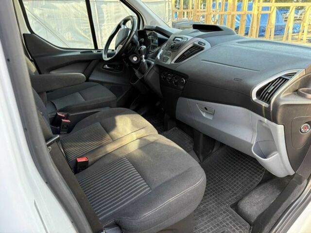 Белый Форд Транзит, объемом двигателя 2 л и пробегом 265 тыс. км за 3200 $, фото 5 на Automoto.ua