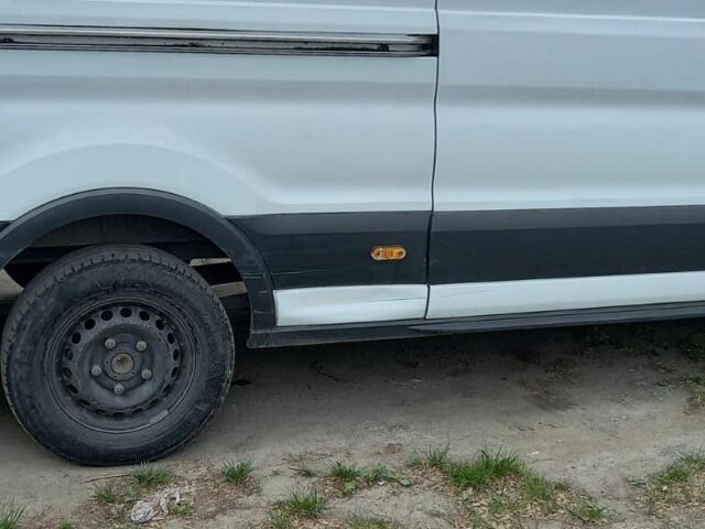 Белый Форд Транзит, объемом двигателя 2 л и пробегом 210 тыс. км за 13700 $, фото 12 на Automoto.ua