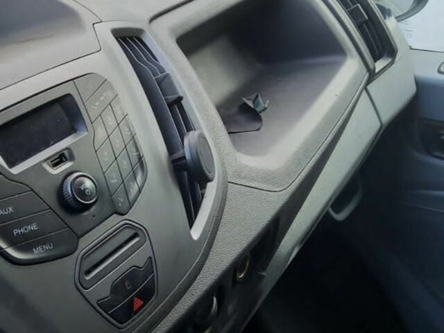 Белый Форд Транзит, объемом двигателя 2 л и пробегом 210 тыс. км за 13700 $, фото 8 на Automoto.ua