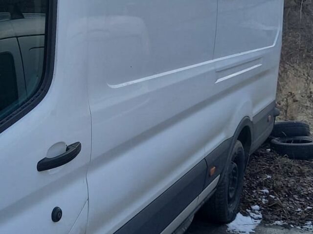 Белый Форд Транзит, объемом двигателя 2 л и пробегом 210 тыс. км за 13700 $, фото 4 на Automoto.ua