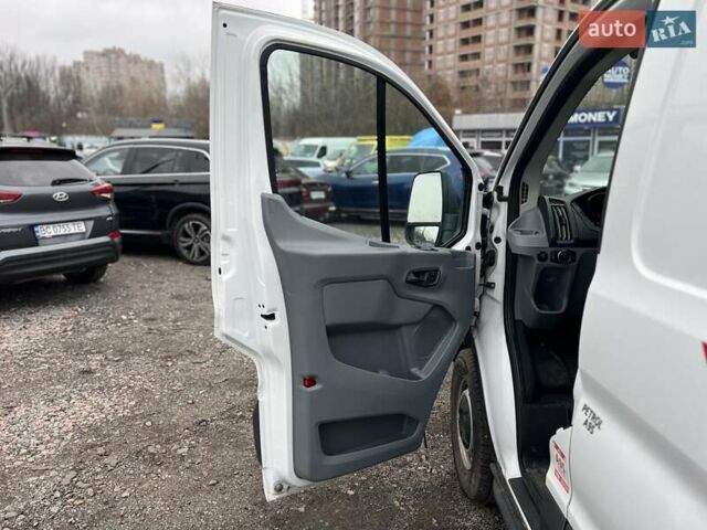 Белый Форд Транзит, объемом двигателя 3.7 л и пробегом 327 тыс. км за 13900 $, фото 12 на Automoto.ua