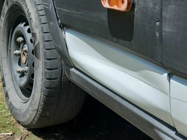 Белый Форд Транзит, объемом двигателя 2 л и пробегом 210 тыс. км за 13700 $, фото 5 на Automoto.ua