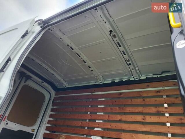 Белый Форд Транзит, объемом двигателя 2 л и пробегом 250 тыс. км за 15500 $, фото 40 на Automoto.ua