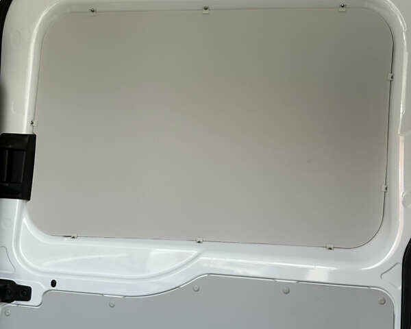 Білий Форд Транзит, об'ємом двигуна 2 л та пробігом 125 тис. км за 19600 $, фото 16 на Automoto.ua