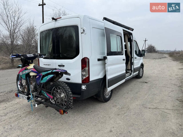 Белый Форд Транзит, объемом двигателя 2 л и пробегом 240 тыс. км за 27500 $, фото 2 на Automoto.ua