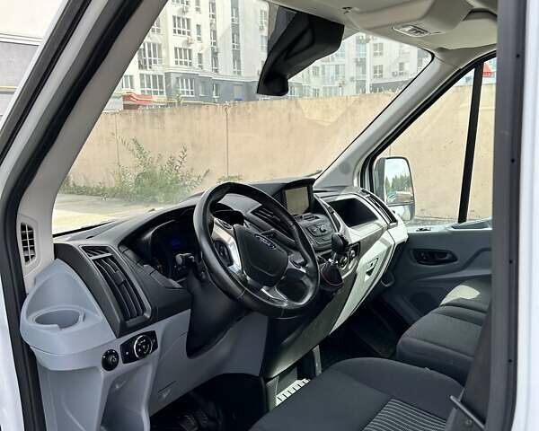 Белый Форд Транзит, объемом двигателя 2 л и пробегом 170 тыс. км за 13700 $, фото 8 на Automoto.ua