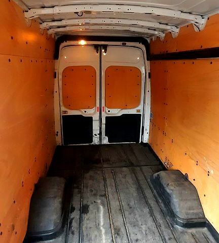 Белый Форд Транзит, объемом двигателя 2 л и пробегом 232 тыс. км за 17000 $, фото 5 на Automoto.ua