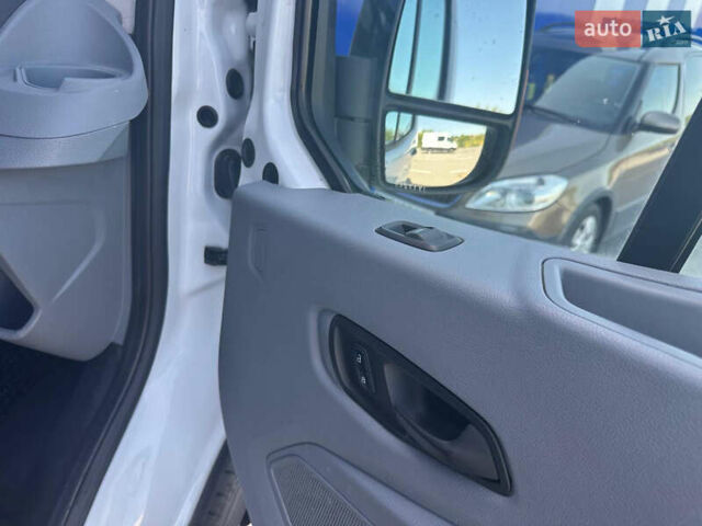 Белый Форд Транзит, объемом двигателя 2 л и пробегом 180 тыс. км за 17500 $, фото 25 на Automoto.ua