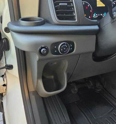 Форд Транзит 2019 в Киеве на Automoto.ua Белый Форд Транзит, объемом двигателя 0 л и пробегом 245 тыс. км за 16500 $, фото 12 на Automoto.ua