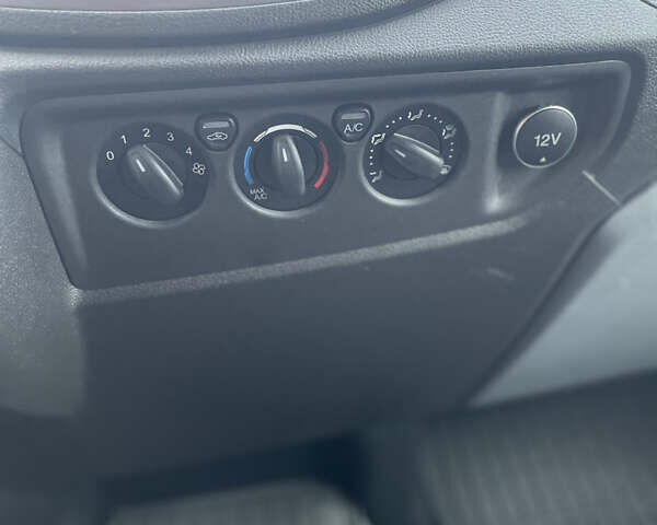 Білий Форд Транзит, об'ємом двигуна 2 л та пробігом 256 тис. км за 14500 $, фото 18 на Automoto.ua