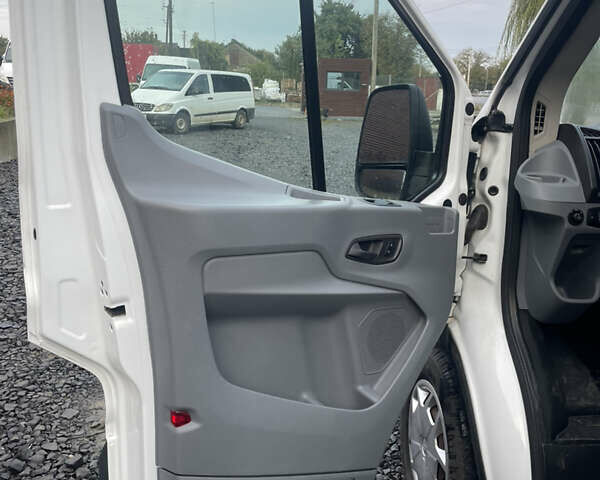Білий Форд Транзит, об'ємом двигуна 2 л та пробігом 256 тис. км за 14500 $, фото 25 на Automoto.ua