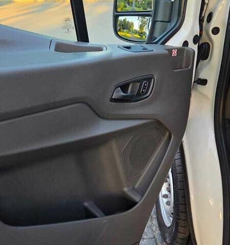 Форд Транзит 2019 в Киеве на Automoto.ua Белый Форд Транзит, объемом двигателя 0 л и пробегом 245 тыс. км за 16500 $, фото 13 на Automoto.ua