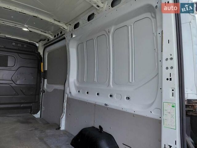 Белый Форд Транзит, объемом двигателя 2 л и пробегом 301 тыс. км за 16600 $, фото 35 на Automoto.ua