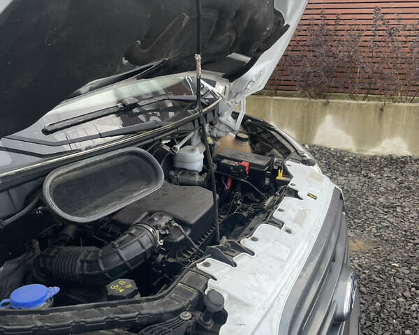 Білий Форд Транзит, об'ємом двигуна 2 л та пробігом 256 тис. км за 14500 $, фото 13 на Automoto.ua