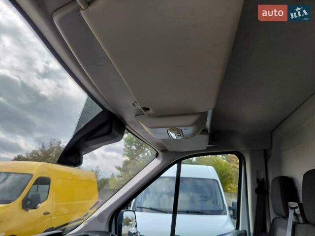 Белый Форд Транзит, объемом двигателя 2 л и пробегом 301 тыс. км за 16600 $, фото 90 на Automoto.ua