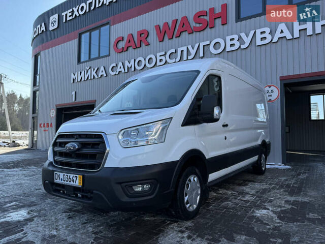 Белый Форд Транзит, объемом двигателя 0 л и пробегом 150 тыс. км за 15300 $, фото 2 на Automoto.ua