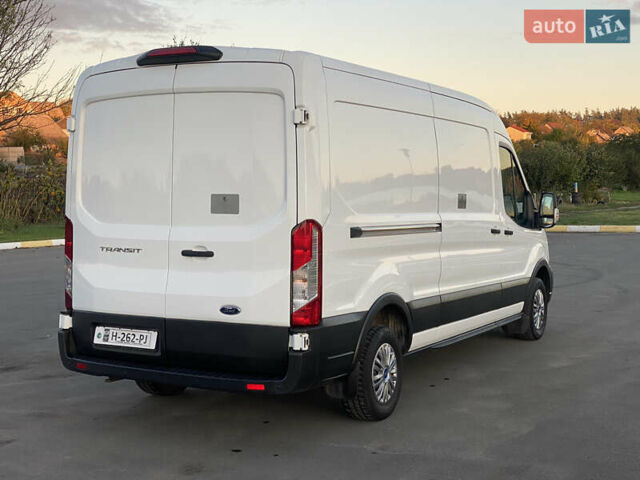 Белый Форд Транзит, объемом двигателя 2 л и пробегом 206 тыс. км за 16900 $, фото 11 на Automoto.ua