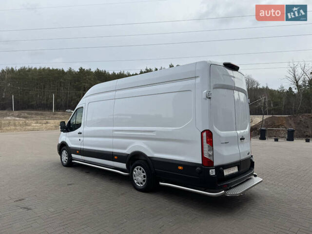Белый Форд Транзит, объемом двигателя 2 л и пробегом 170 тыс. км за 17200 $, фото 1 на Automoto.ua
