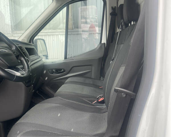 Белый Форд Транзит, объемом двигателя 2 л и пробегом 220 тыс. км за 21000 $, фото 31 на Automoto.ua