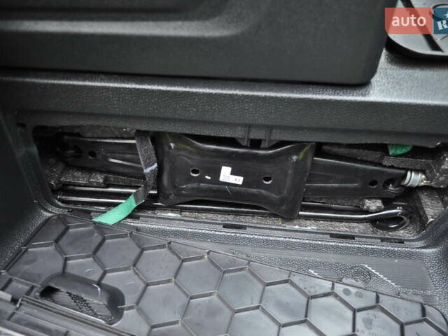 Білий Форд Транзит, об'ємом двигуна 2 л та пробігом 230 тис. км за 22500 $, фото 41 на Automoto.ua