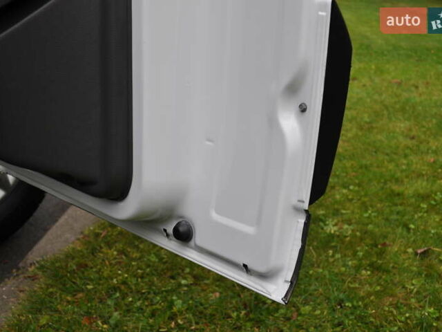 Білий Форд Транзит, об'ємом двигуна 2 л та пробігом 230 тис. км за 22500 $, фото 60 на Automoto.ua