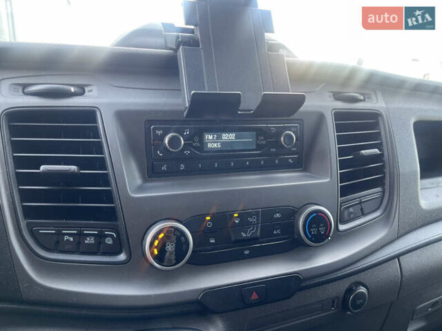 Белый Форд Транзит, объемом двигателя 2 л и пробегом 220 тыс. км за 21000 $, фото 17 на Automoto.ua