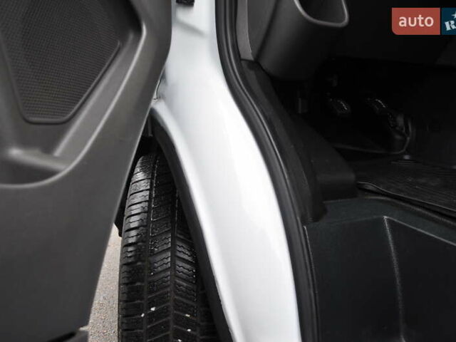 Білий Форд Транзит, об'ємом двигуна 2 л та пробігом 230 тис. км за 22500 $, фото 66 на Automoto.ua