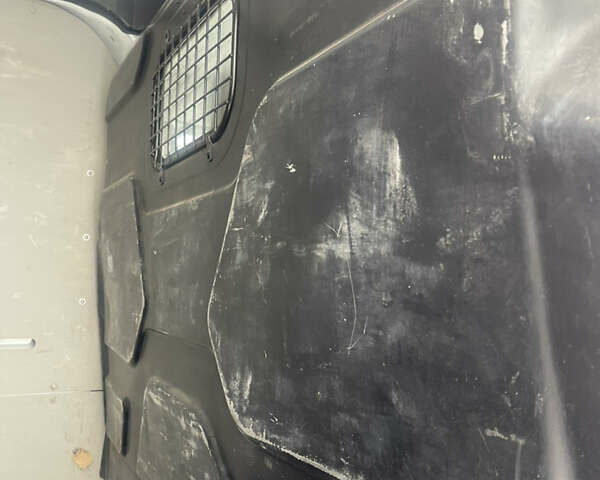 Белый Форд Транзит, объемом двигателя 2 л и пробегом 220 тыс. км за 21000 $, фото 27 на Automoto.ua