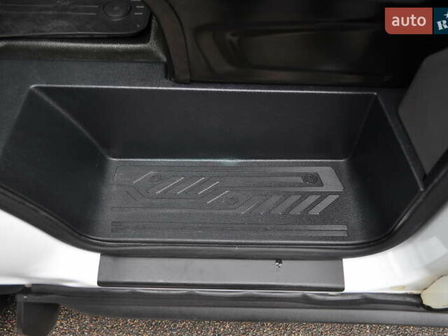 Білий Форд Транзит, об'ємом двигуна 2 л та пробігом 230 тис. км за 22500 $, фото 64 на Automoto.ua