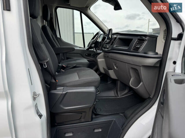 Белый Форд Транзит, объемом двигателя 2 л и пробегом 170 тыс. км за 17200 $, фото 63 на Automoto.ua