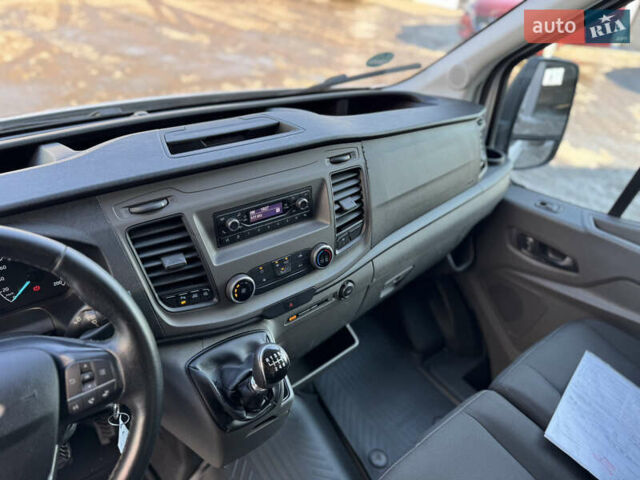 Белый Форд Транзит, объемом двигателя 0 л и пробегом 150 тыс. км за 15300 $, фото 3 на Automoto.ua