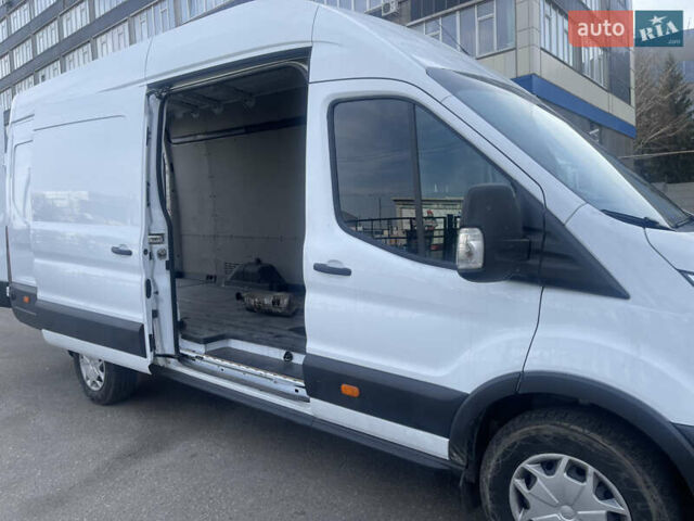 Белый Форд Транзит, объемом двигателя 2 л и пробегом 220 тыс. км за 21000 $, фото 9 на Automoto.ua