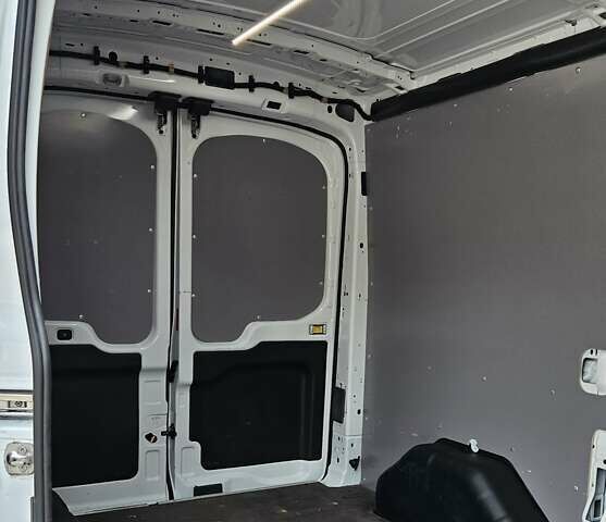 Белый Форд Транзит, объемом двигателя 2 л и пробегом 175 тыс. км за 18700 $, фото 40 на Automoto.ua