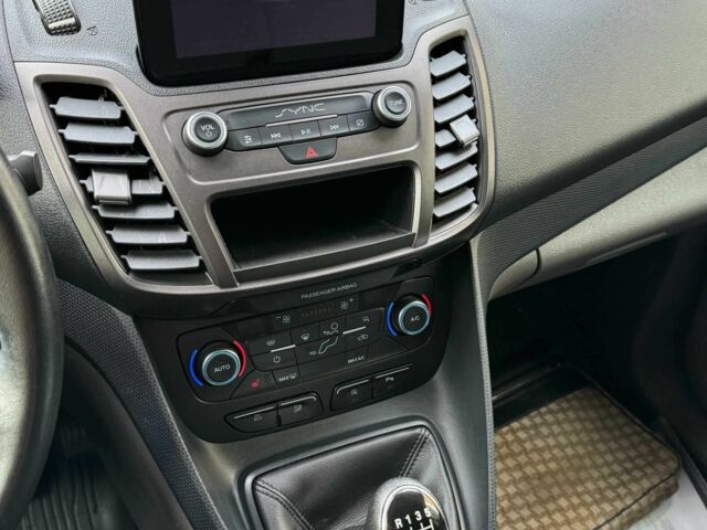 Белый Форд Транзит, объемом двигателя 1.5 л и пробегом 120 тыс. км за 13500 $, фото 7 на Automoto.ua