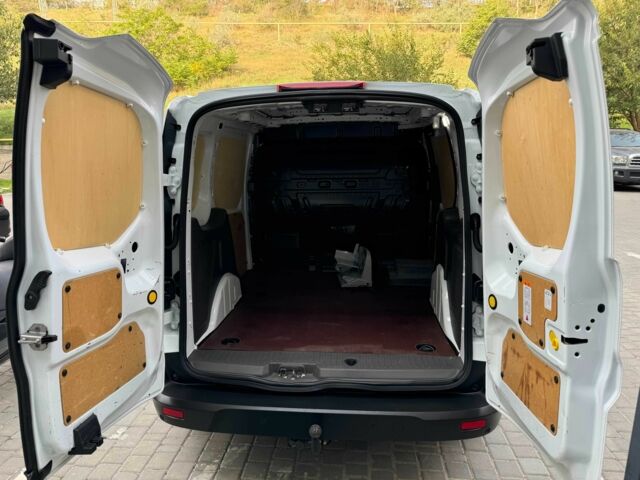Белый Форд Транзит, объемом двигателя 1.5 л и пробегом 120 тыс. км за 12900 $, фото 12 на Automoto.ua
