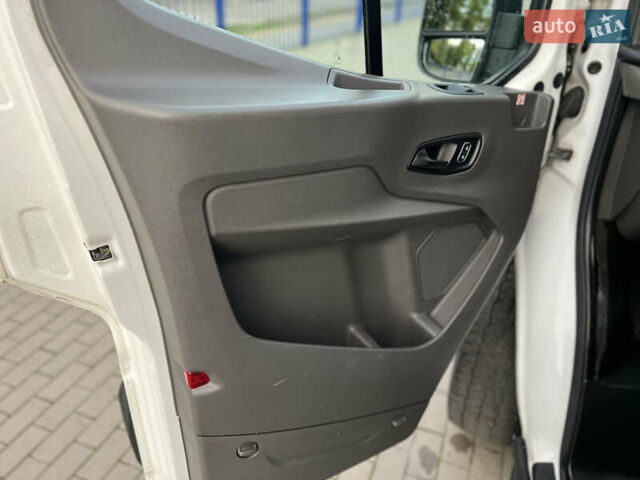 Белый Форд Транзит, объемом двигателя 2 л и пробегом 206 тыс. км за 18800 $, фото 50 на Automoto.ua
