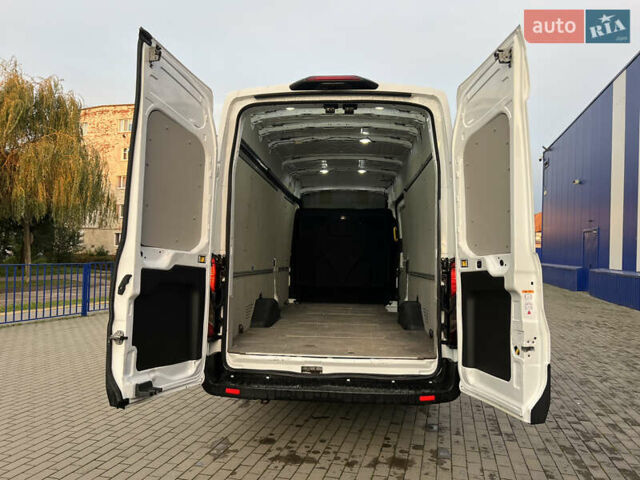 Белый Форд Транзит, объемом двигателя 2 л и пробегом 206 тыс. км за 18800 $, фото 33 на Automoto.ua
