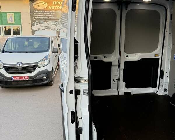 Белый Форд Транзит, объемом двигателя 2 л и пробегом 204 тыс. км за 17300 $, фото 24 на Automoto.ua