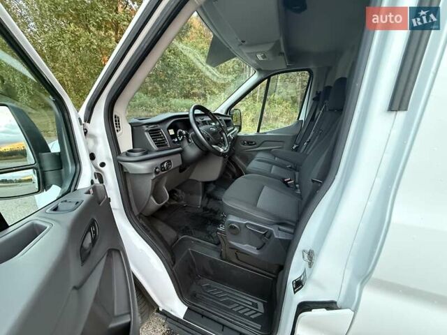 Белый Форд Транзит, объемом двигателя 2 л и пробегом 228 тыс. км за 16899 $, фото 9 на Automoto.ua