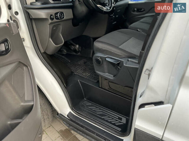 Белый Форд Транзит, объемом двигателя 2 л и пробегом 206 тыс. км за 18800 $, фото 51 на Automoto.ua