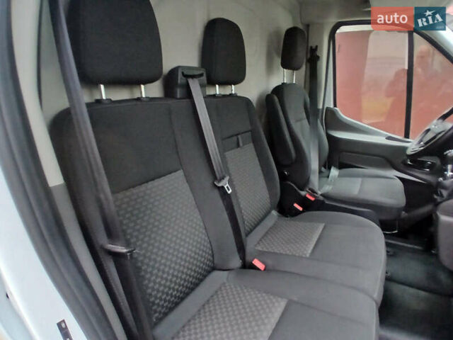 Белый Форд Транзит, объемом двигателя 2 л и пробегом 220 тыс. км за 19699 $, фото 37 на Automoto.ua